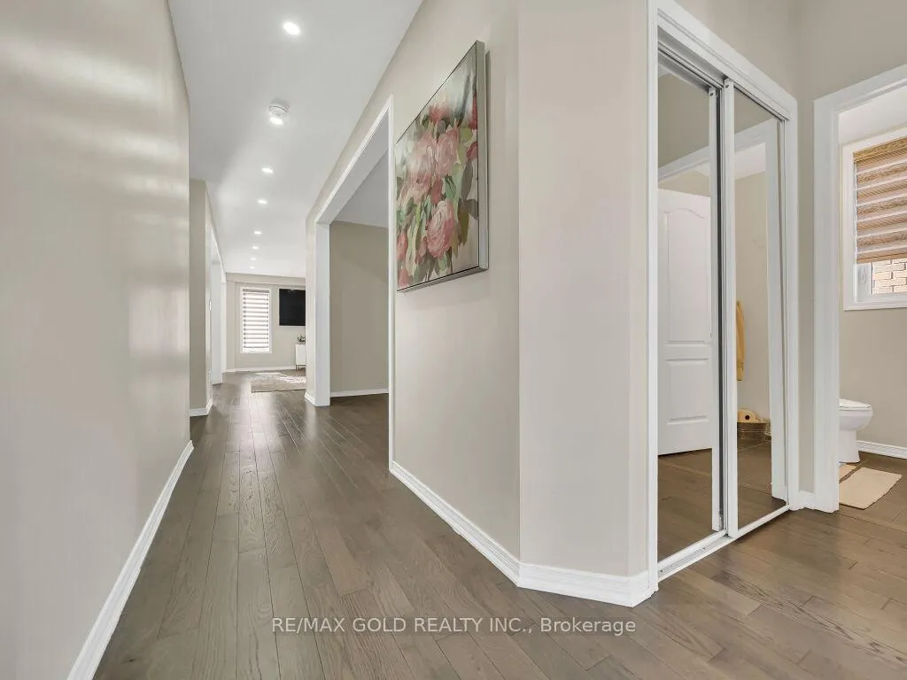 Photo 8 of 219 Dolman Street S, Woolwich, Breslau — HOMEH