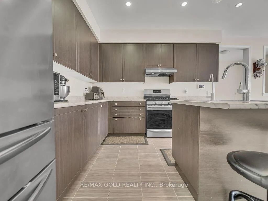 Photo 15 of 219 Dolman Street S, Woolwich, Breslau — HOMEH