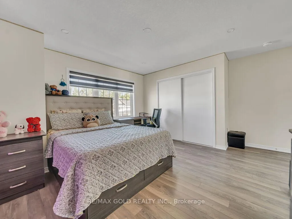 Photo 36 of 219 Dolman Street S, Woolwich, Breslau — HOMEH