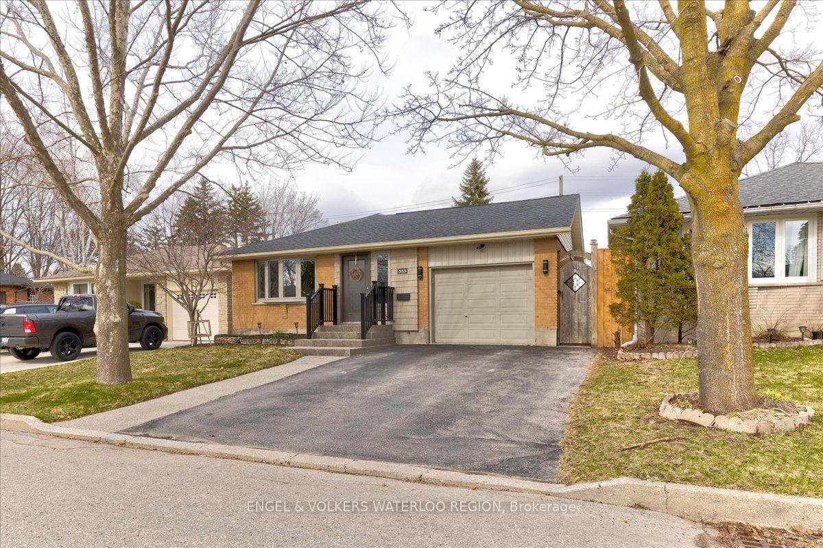 Photo 1 of 353 Lee Circle, Waterloo, Lincoln Village — HOMEH