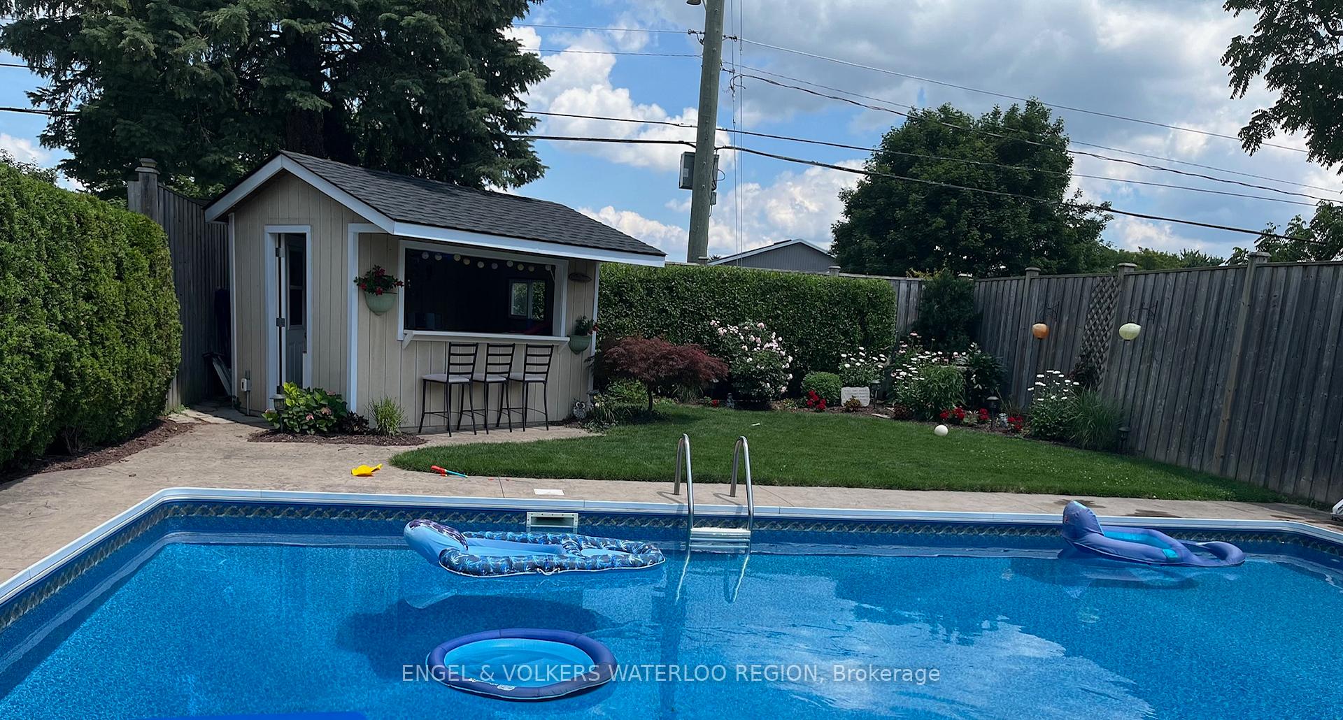Photo 2 of 353 Lee Circle, Waterloo, Lincoln Village — HOMEH