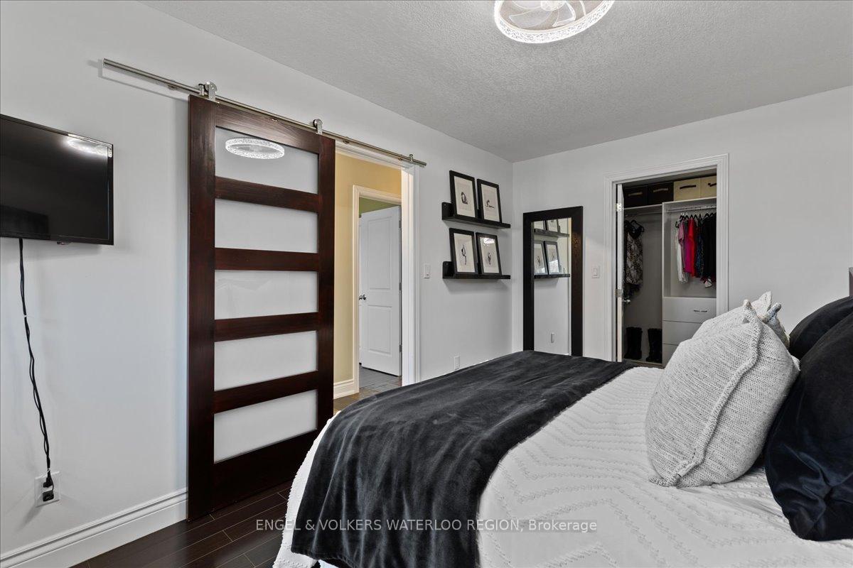 Photo 18 of 353 Lee Circle, Waterloo, Lincoln Village — HOMEH