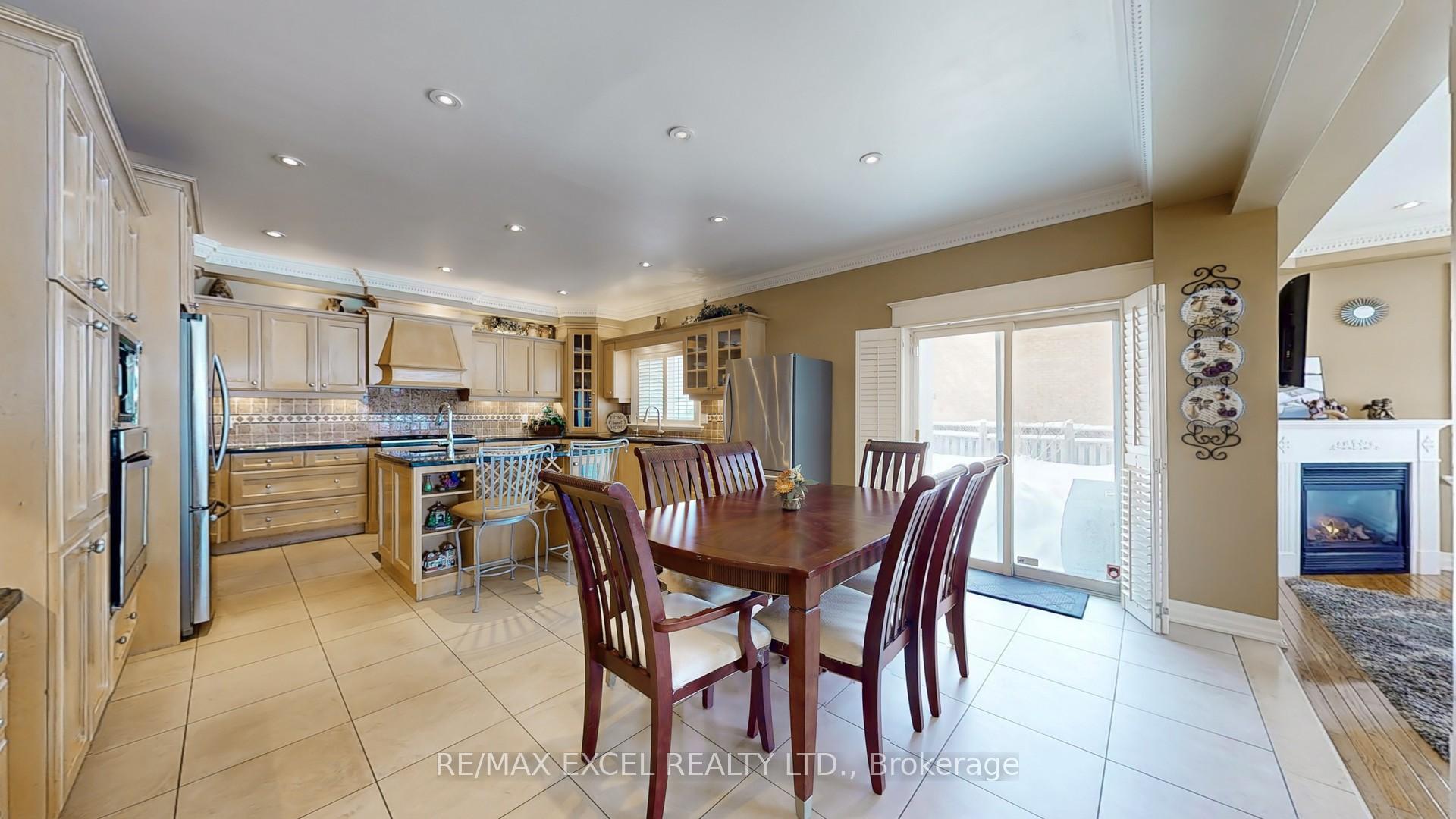 Photo 16 of 30 Gardenia Crescent, Markham, Cachet — HOMEH