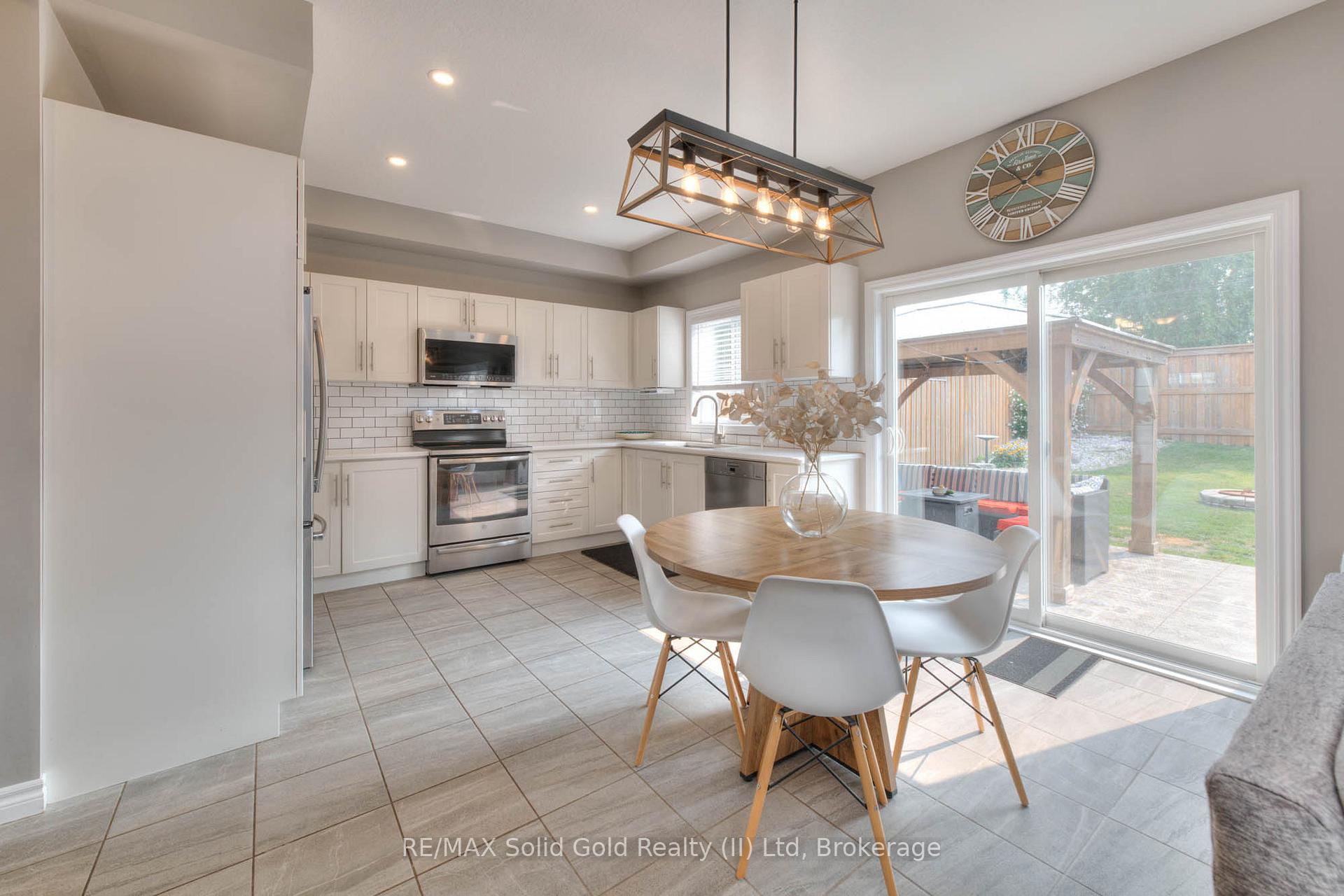 Photo 14 of 180 Snyder Avenue N, Woolwich — HOMEH