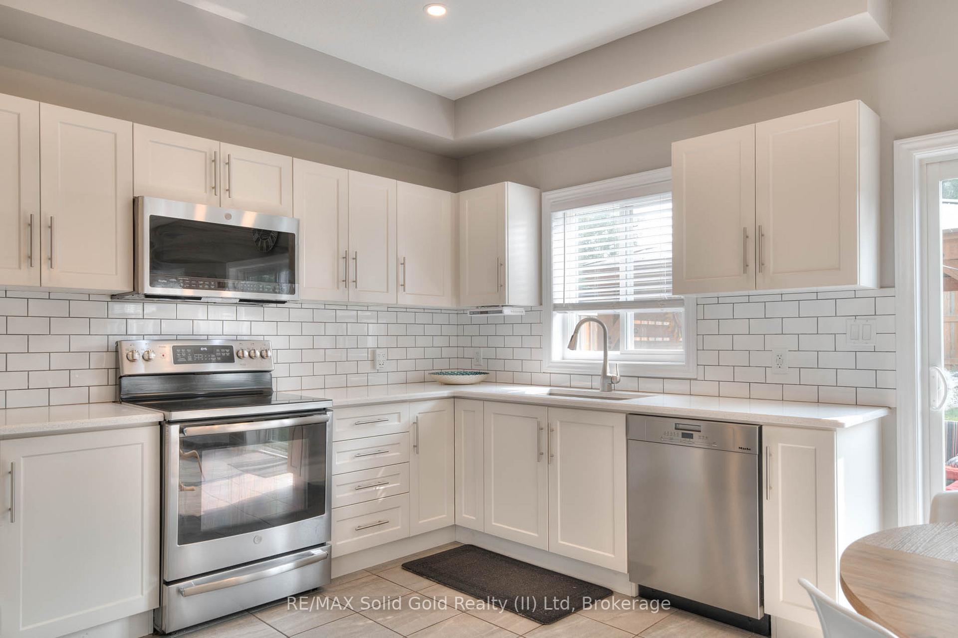 Photo 16 of 180 Snyder Avenue N, Woolwich — HOMEH