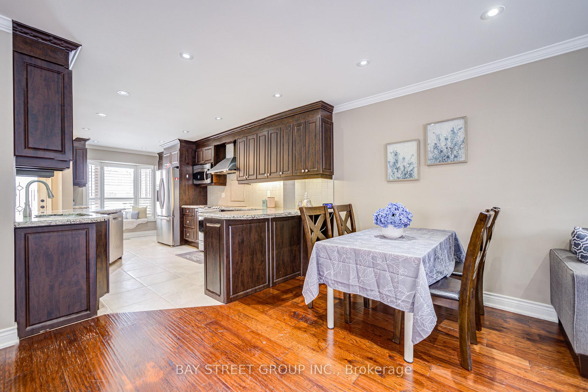 Photo 14 of 43 Adrian Crescent, Markham, Raymerville — HOMEH