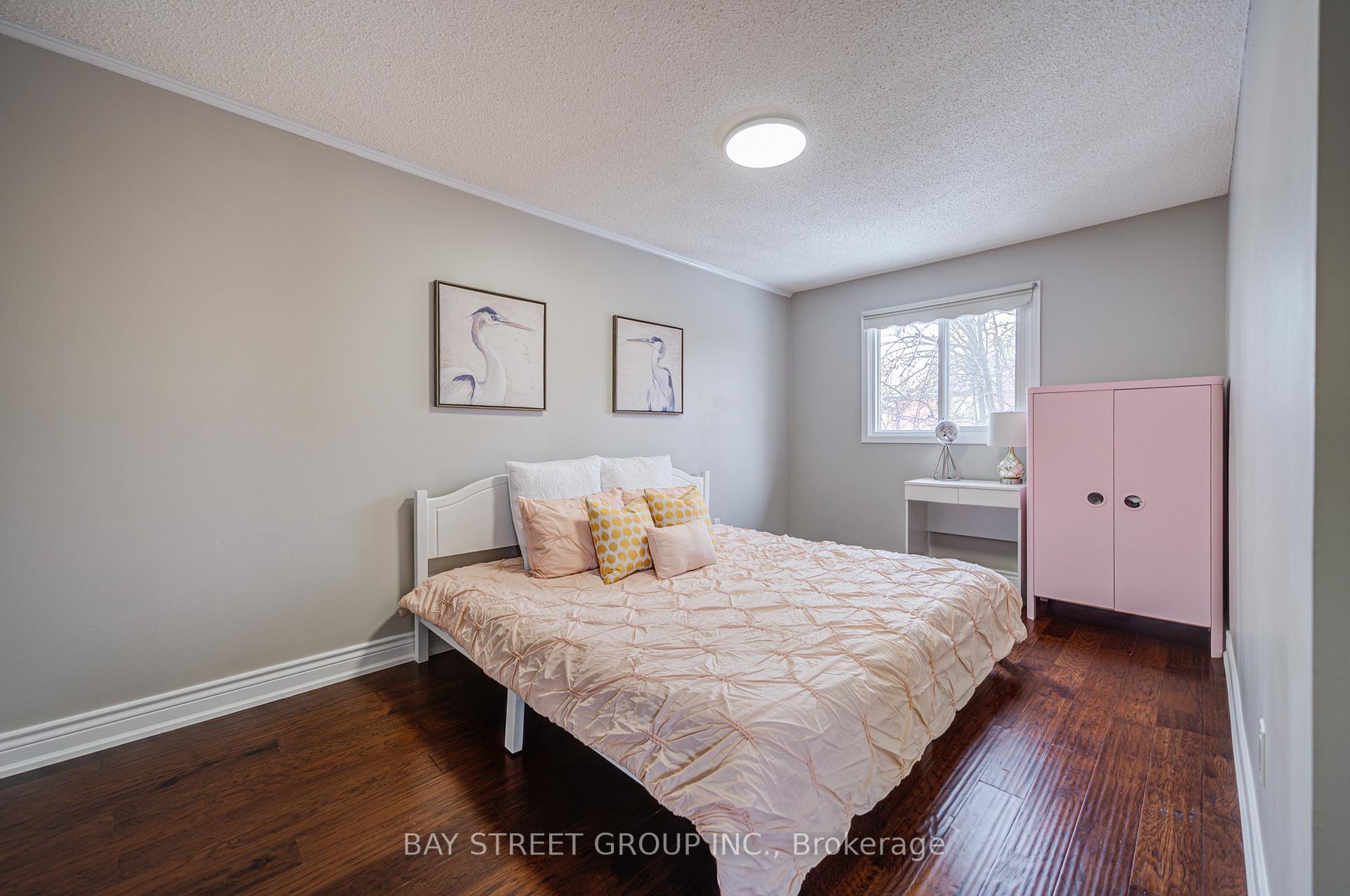 Photo 29 of 43 Adrian Crescent, Markham, Raymerville — HOMEH