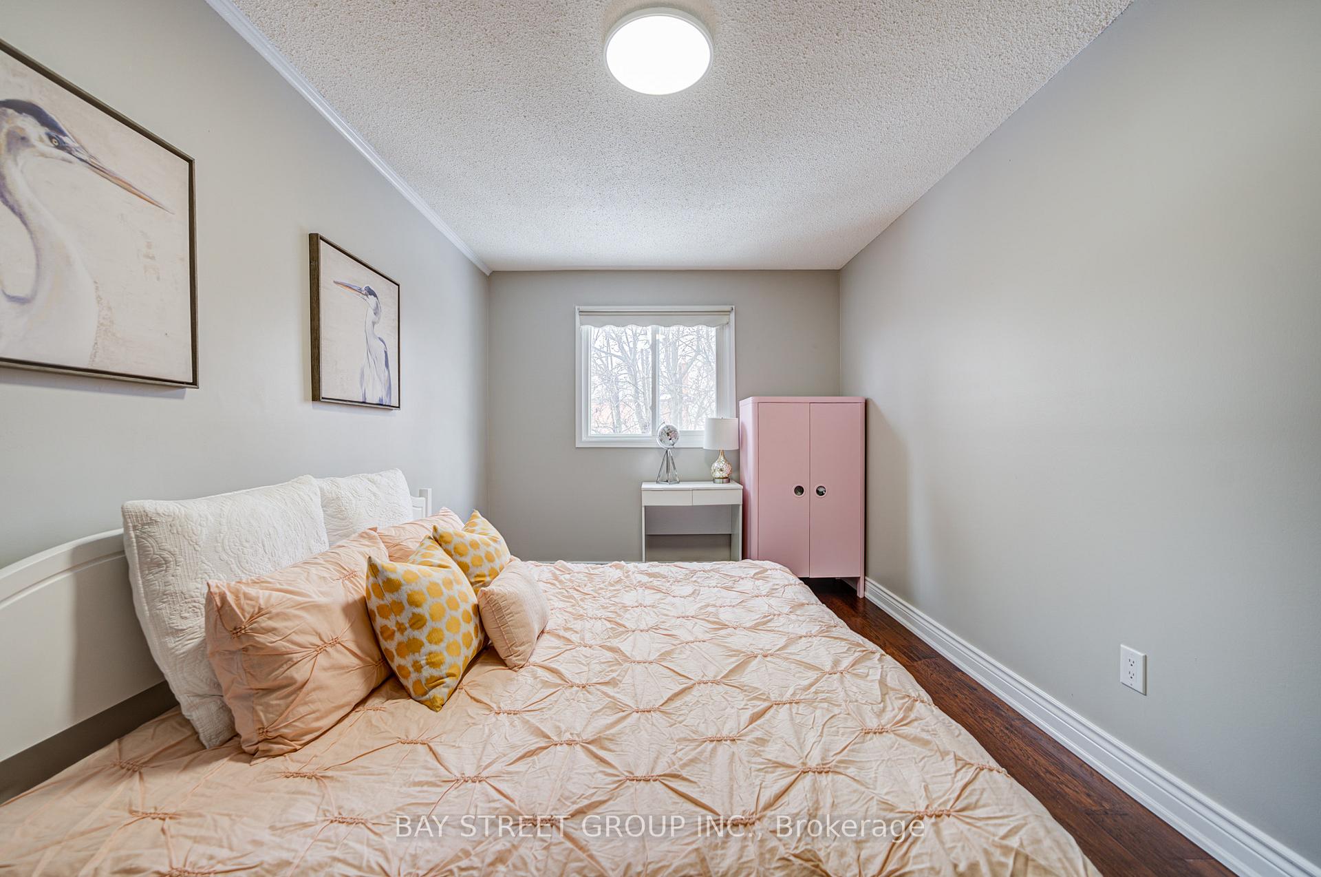 Photo 30 of 43 Adrian Crescent, Markham, Raymerville — HOMEH