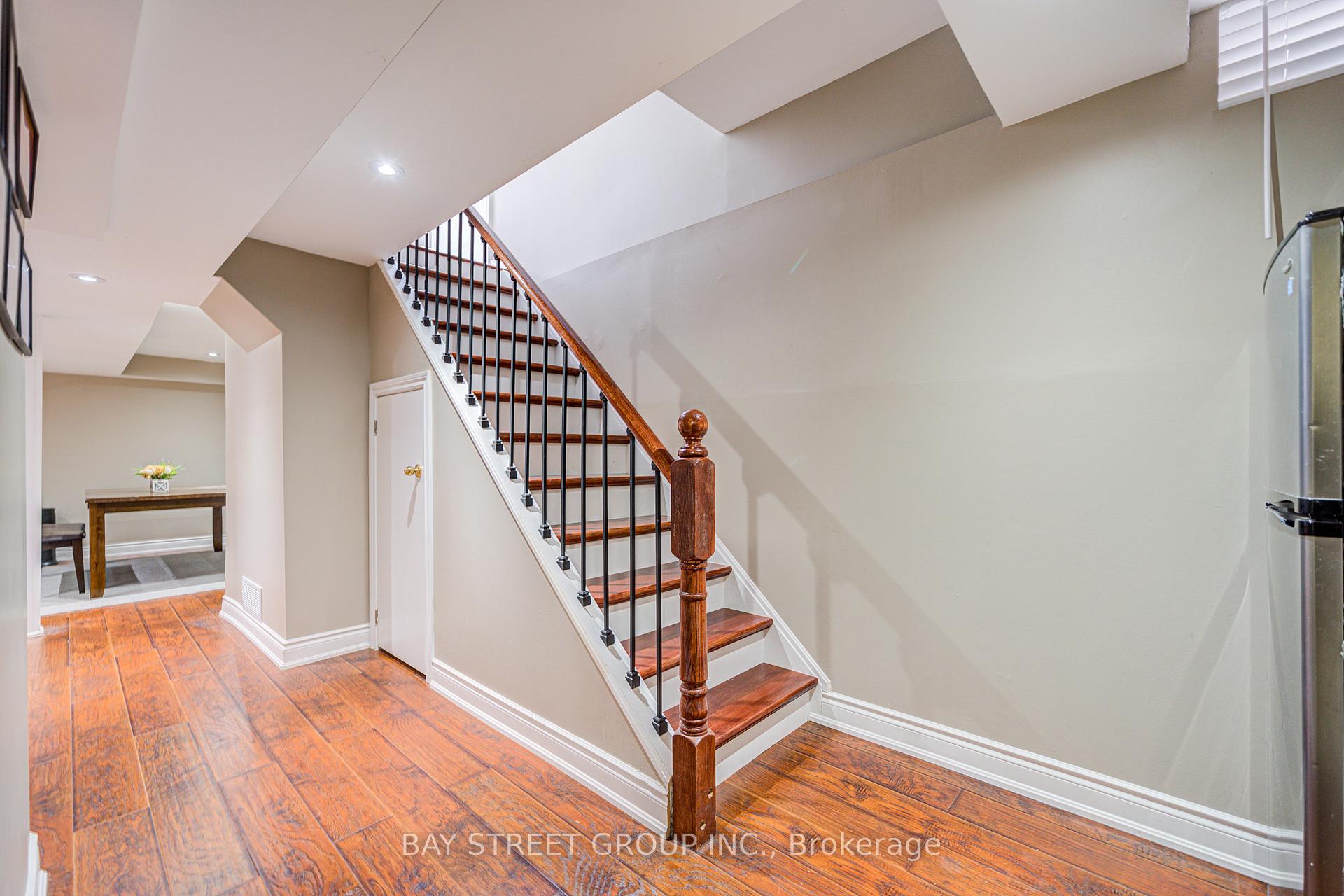 Photo 38 of 43 Adrian Crescent, Markham, Raymerville — HOMEH