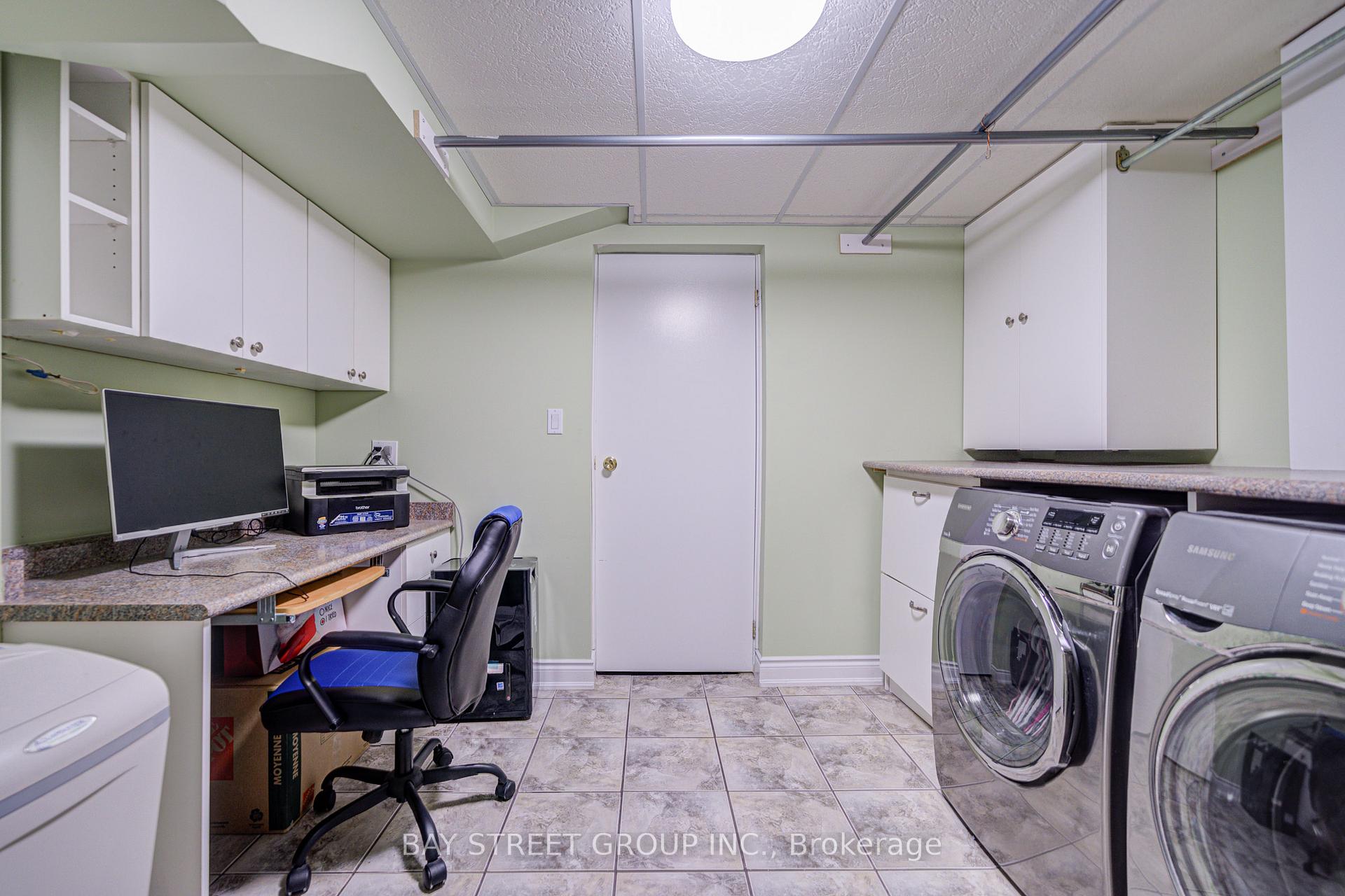 Photo 44 of 43 Adrian Crescent, Markham, Raymerville — HOMEH