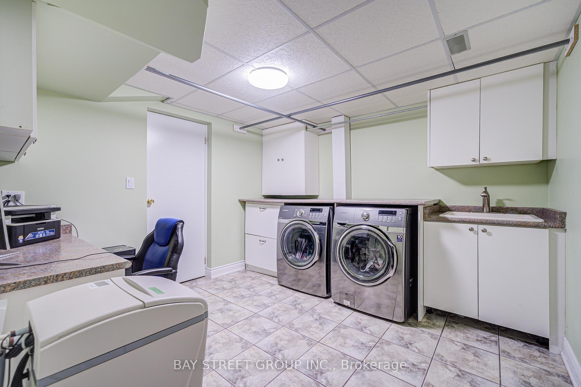 Photo 45 of 43 Adrian Crescent, Markham, Raymerville — HOMEH