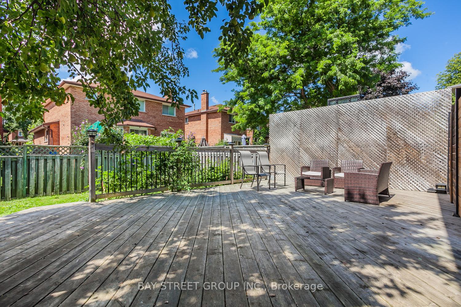 Photo 47 of 43 Adrian Crescent, Markham, Raymerville — HOMEH