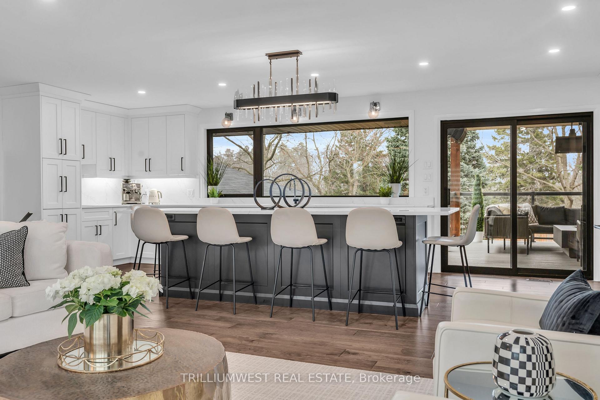 Photo 8 of 100 Margaret Avenue N, Waterloo — HOMEH