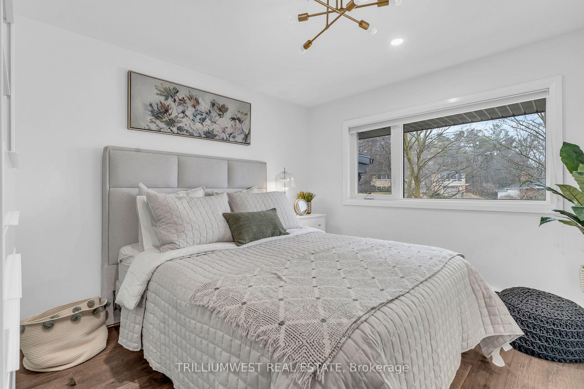 Photo 17 of 100 Margaret Avenue N, Waterloo — HOMEH
