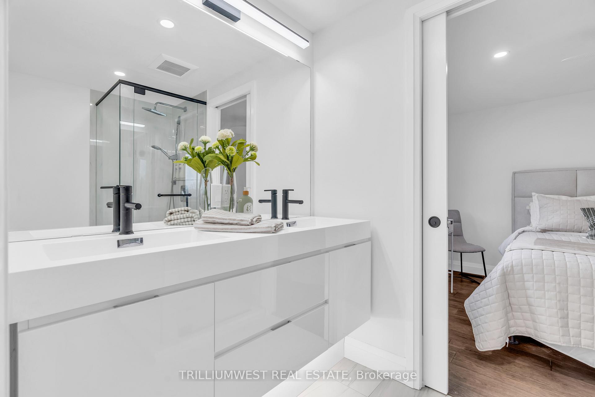 Photo 19 of 100 Margaret Avenue N, Waterloo — HOMEH