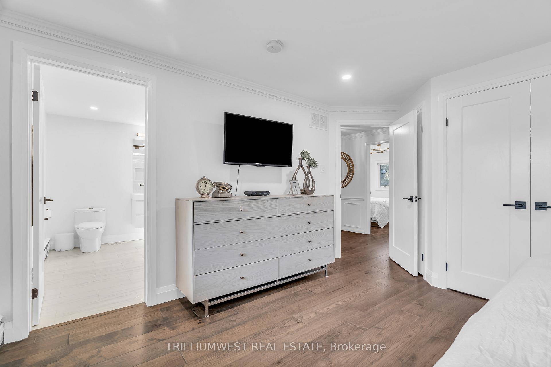 Photo 24 of 100 Margaret Avenue N, Waterloo — HOMEH