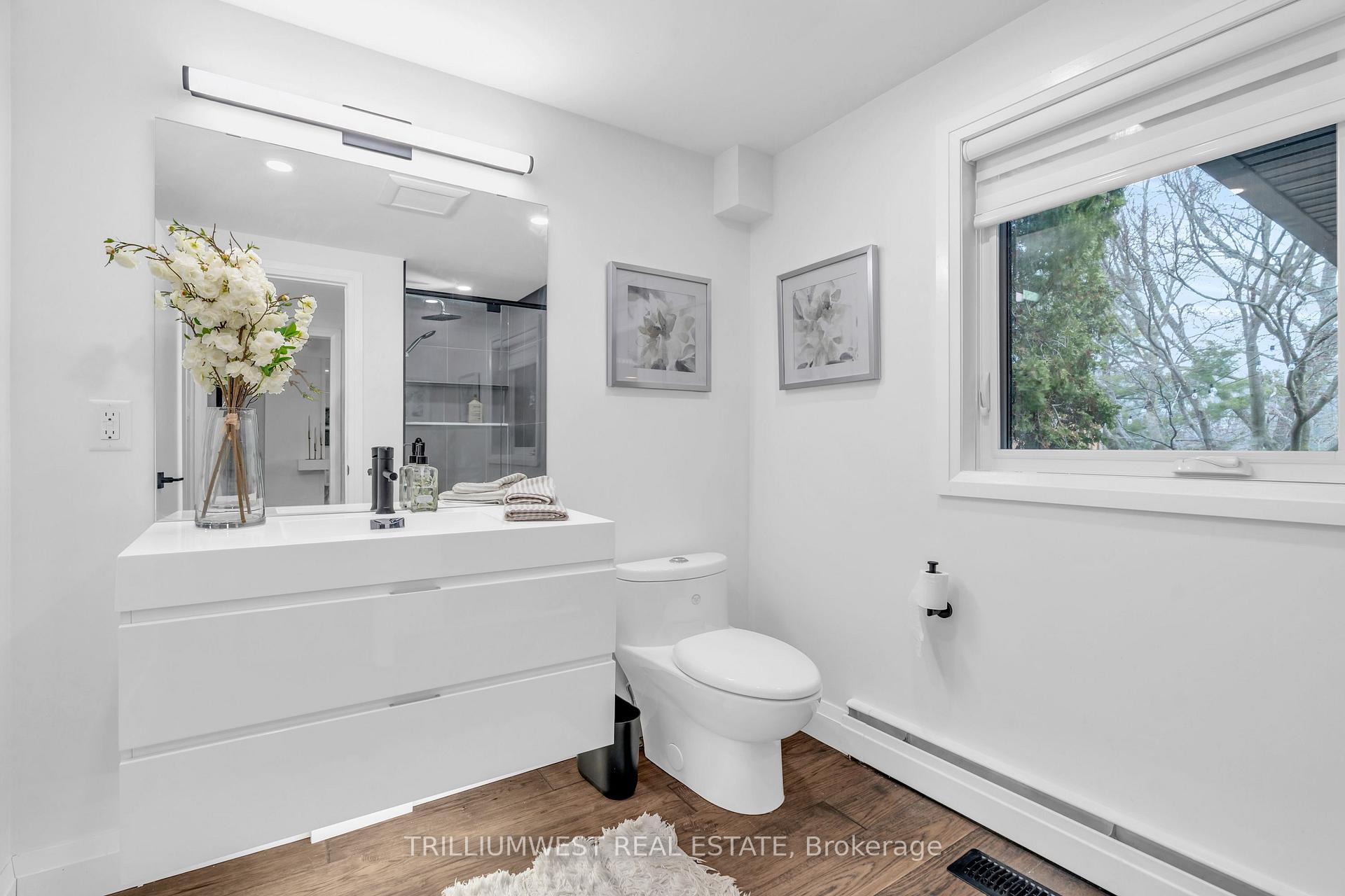 Photo 34 of 100 Margaret Avenue N, Waterloo — HOMEH