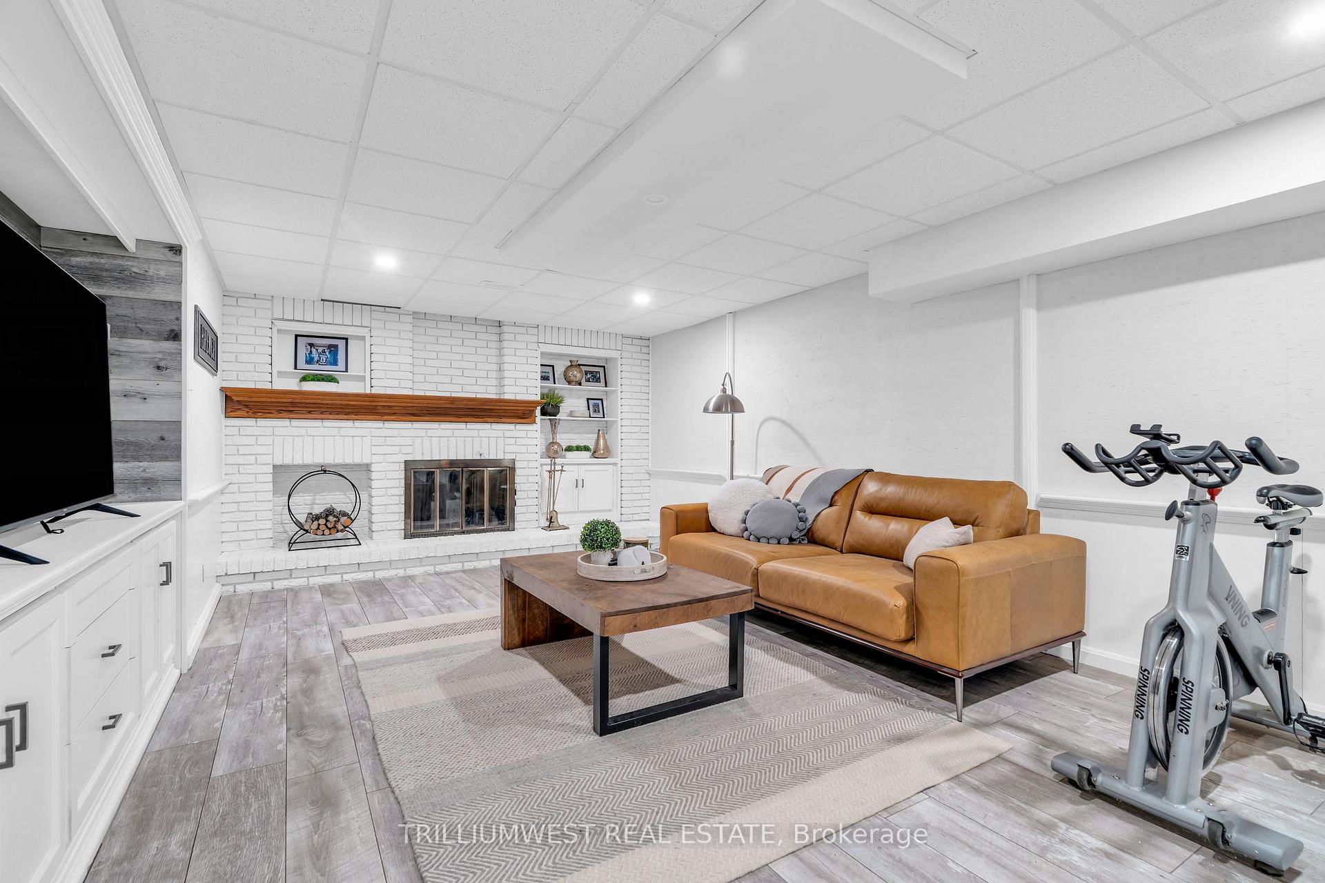 Photo 39 of 100 Margaret Avenue N, Waterloo — HOMEH
