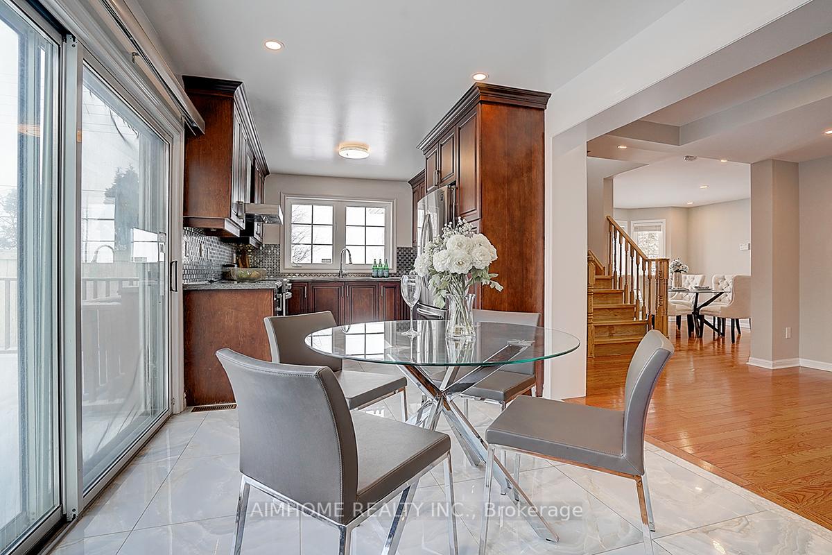 Photo 16 of 61 Sarum Crescent, Markham, Berczy — HOMEH