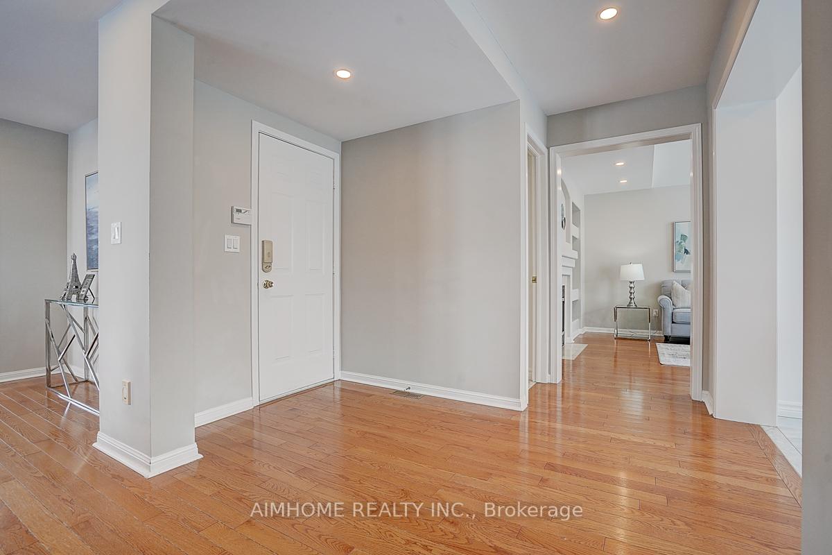 Photo 20 of 61 Sarum Crescent, Markham, Berczy — HOMEH