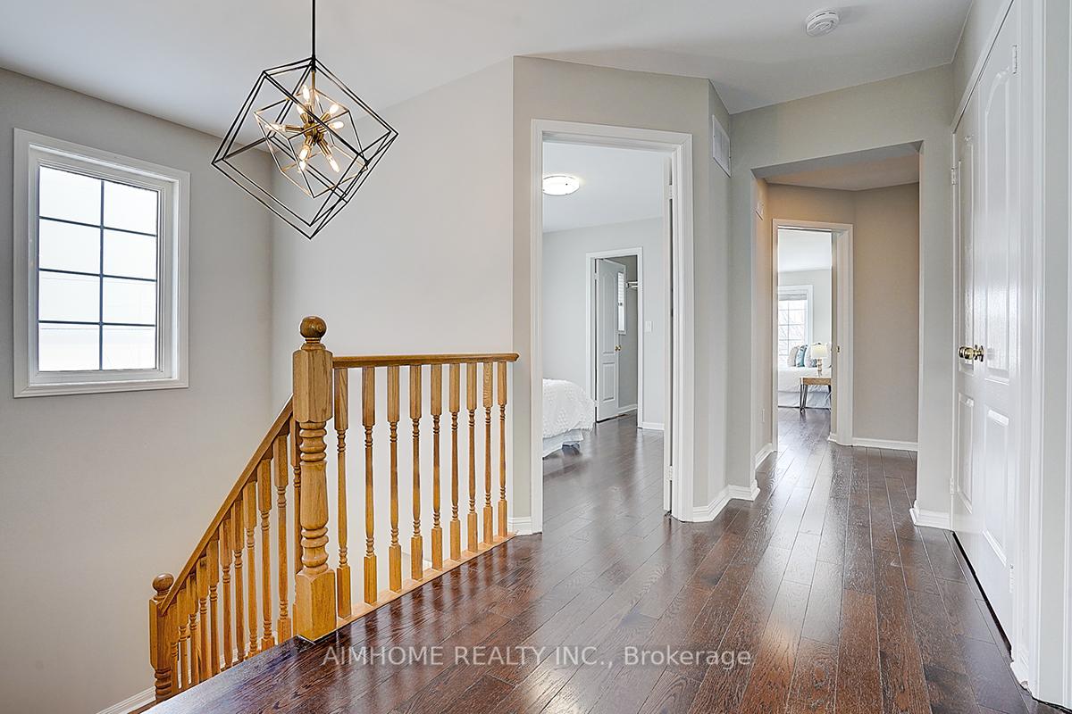Photo 23 of 61 Sarum Crescent, Markham, Berczy — HOMEH
