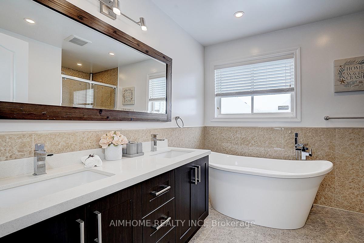 Photo 28 of 61 Sarum Crescent, Markham, Berczy — HOMEH