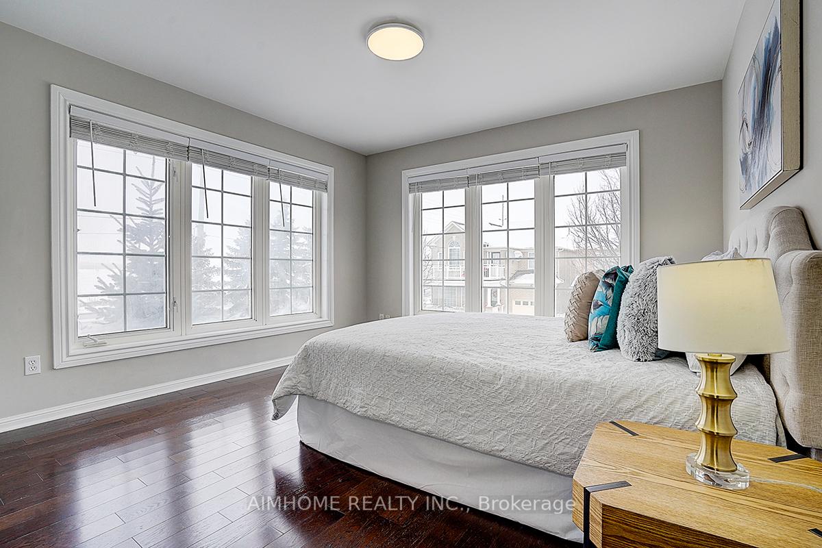 Photo 31 of 61 Sarum Crescent, Markham, Berczy — HOMEH