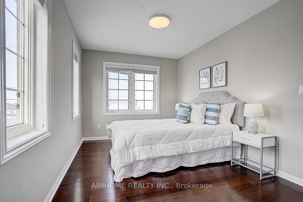 Photo 34 of 61 Sarum Crescent, Markham, Berczy — HOMEH