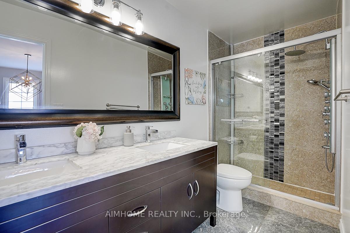 Photo 37 of 61 Sarum Crescent, Markham, Berczy — HOMEH