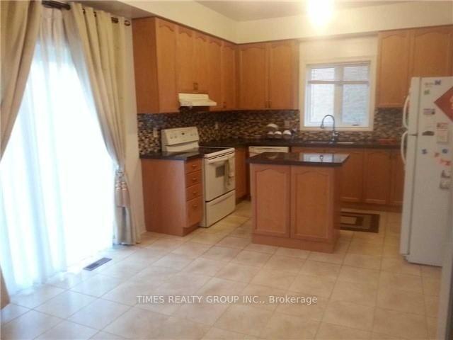 Photo 2 of 516 Pleasant Ridge Avenue, Vaughan, Patterson — HOMEH