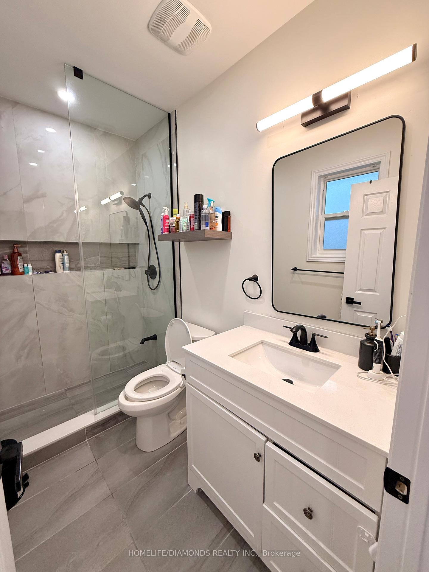 Photo 18 of 106 Stokely Crescent, Whitby, Downtown Whitby — HOMEH