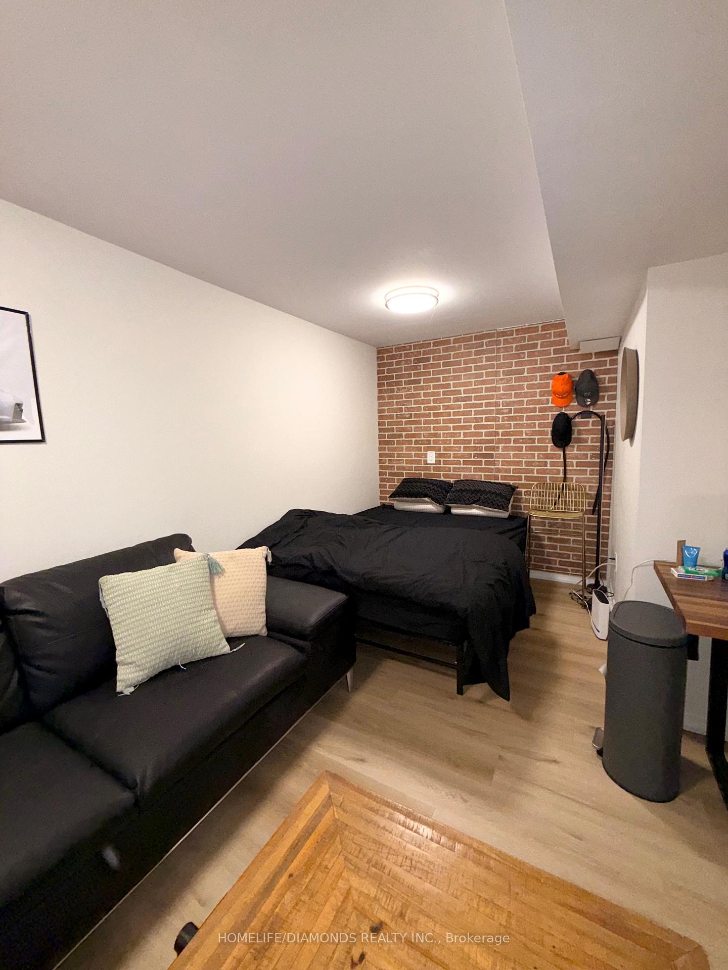 Photo 23 of 106 Stokely Crescent, Whitby, Downtown Whitby — HOMEH