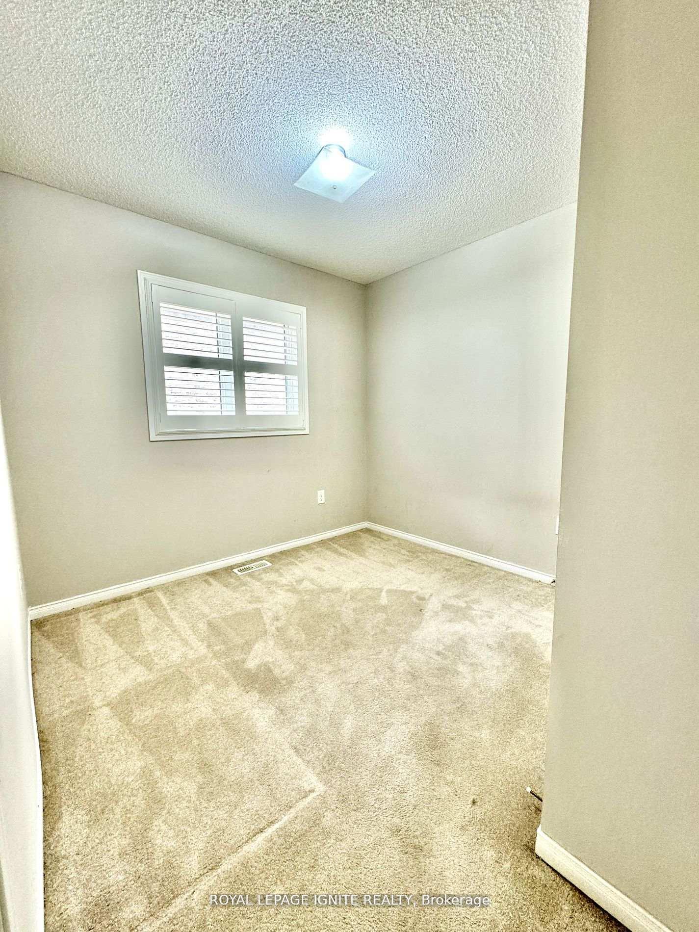 Photo 13 of Unit Upper, 5 Holroyd Street, Ajax, Central East — HOMEH