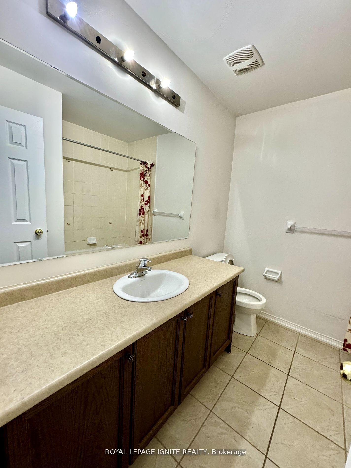Photo 20 of Unit Upper, 5 Holroyd Street, Ajax, Central East — HOMEH