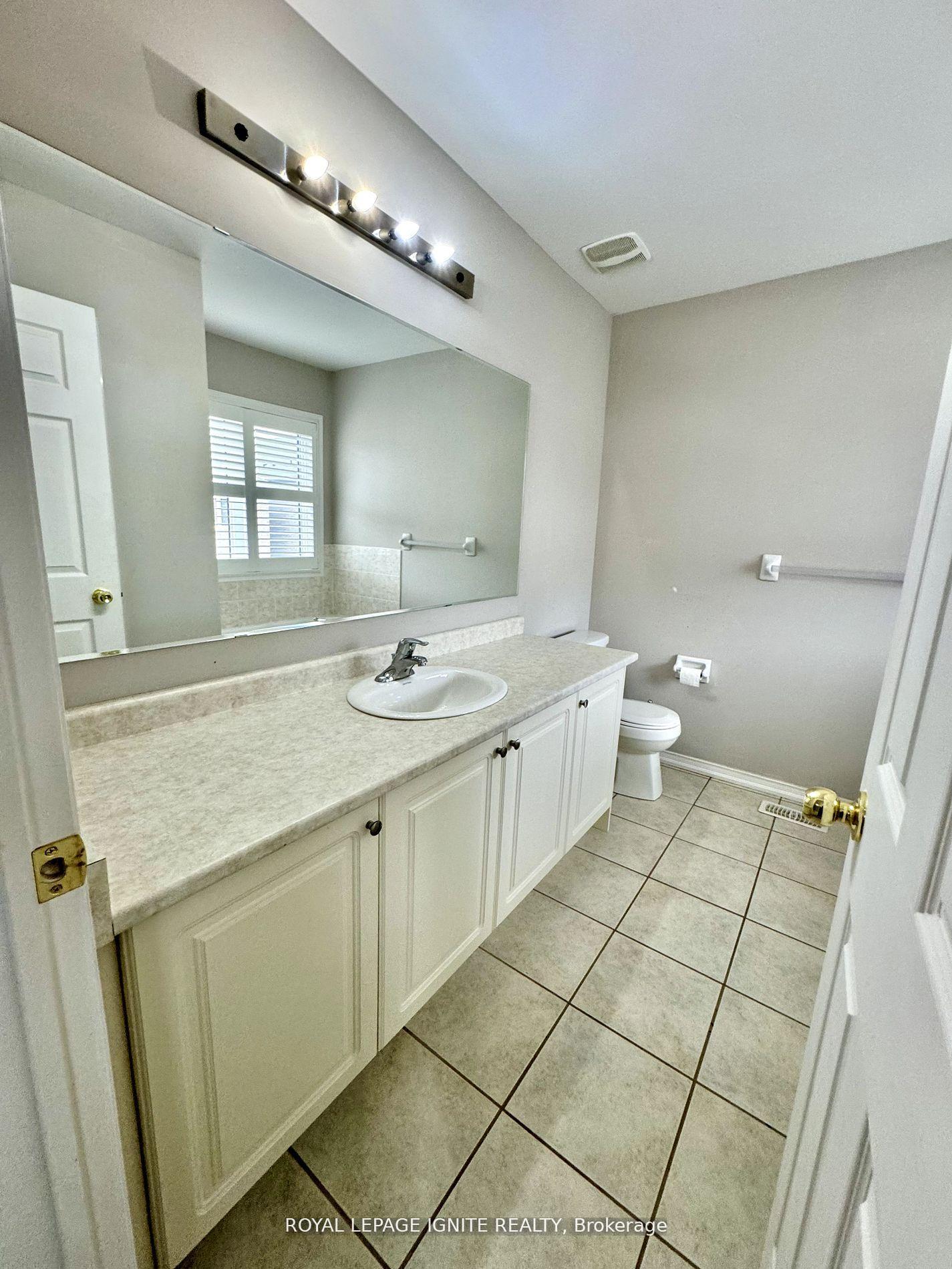Photo 18 of Unit Upper, 5 Holroyd Street, Ajax, Central East — HOMEH