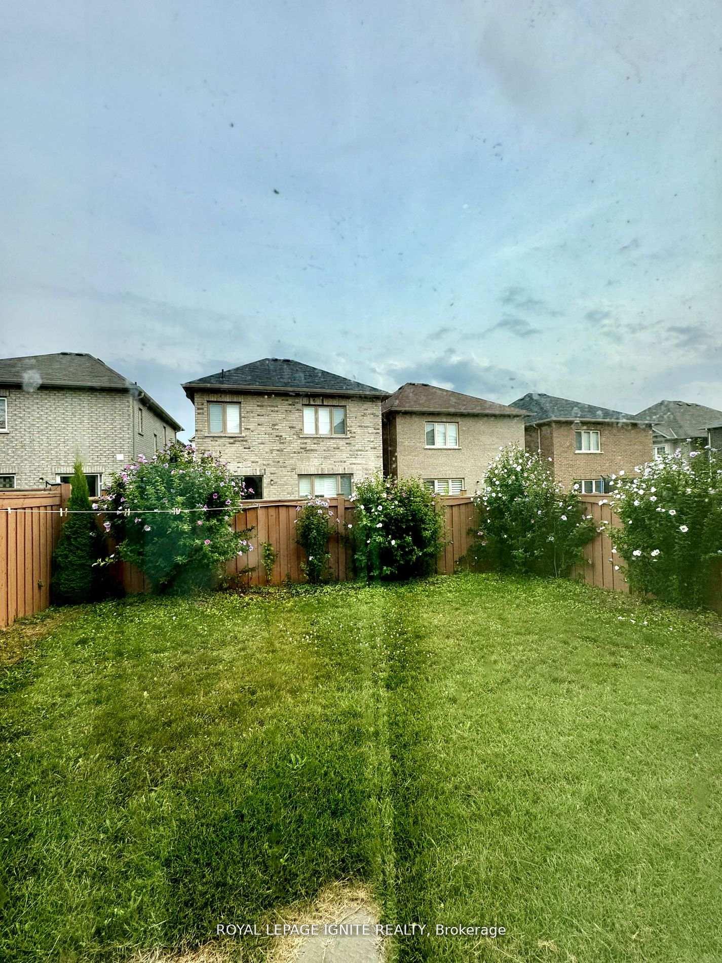 Photo 28 of Unit Upper, 5 Holroyd Street, Ajax, Central East — HOMEH