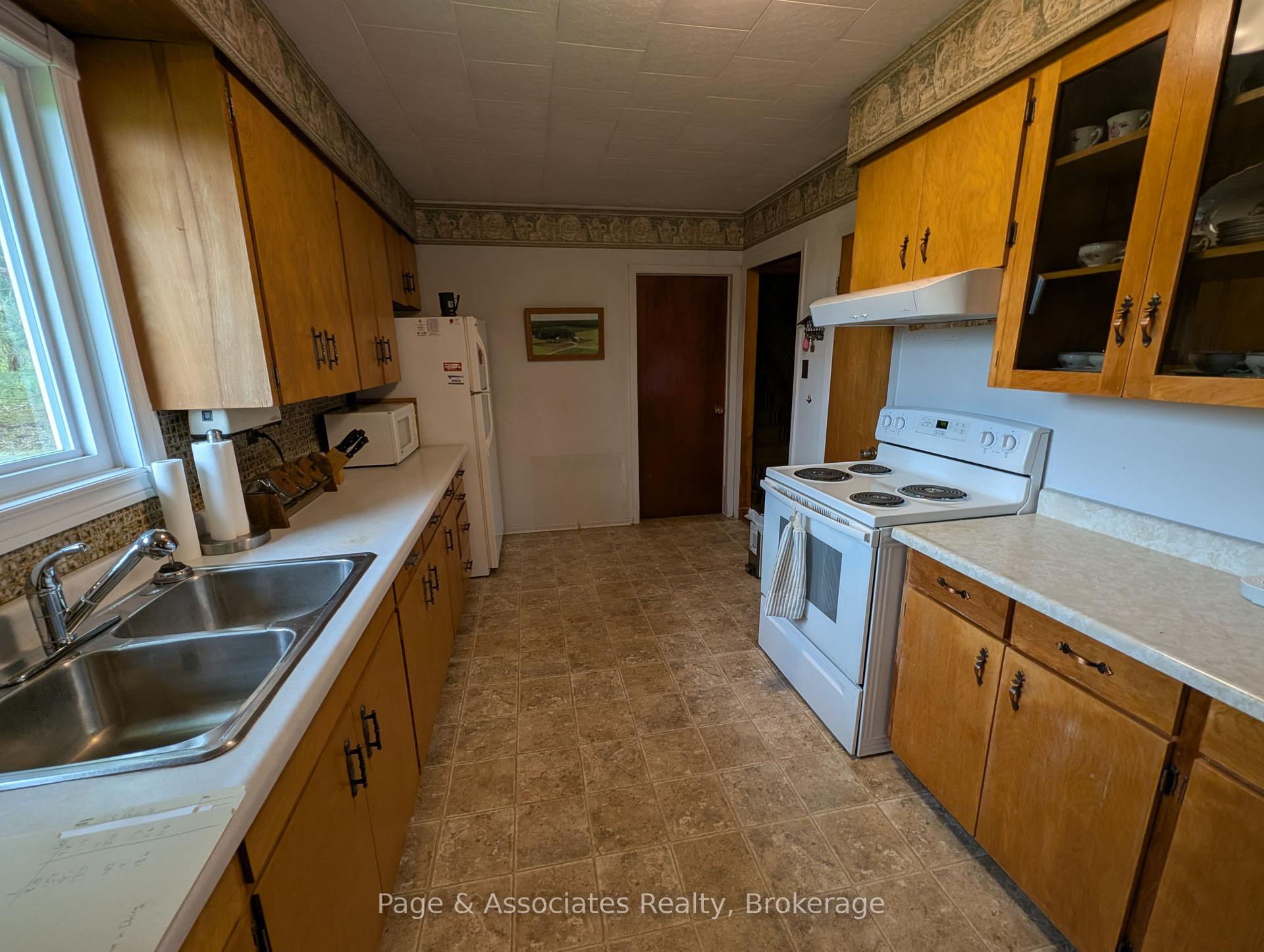 Photo 8 of 728 Rainville Road, West Nipissing, Verner — HOMEH