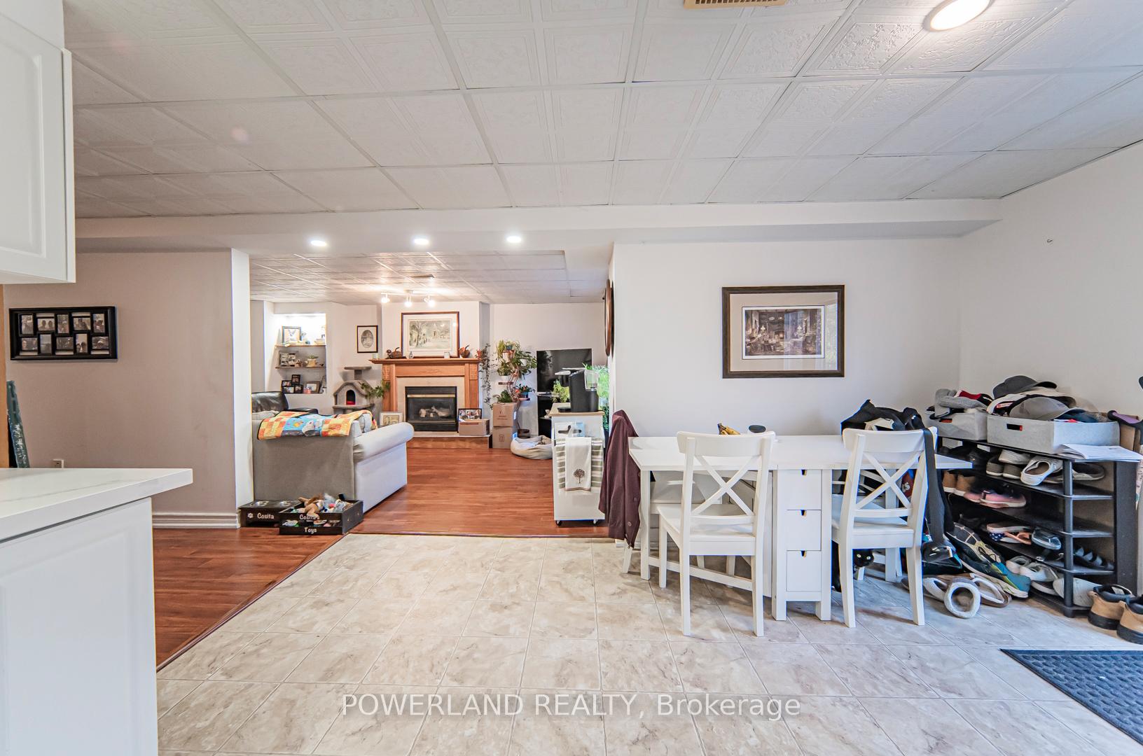 Photo 9 of Unit Basement, 23 Deerhorn Crescent, Aurora, Aurora Highlands — HOMEH