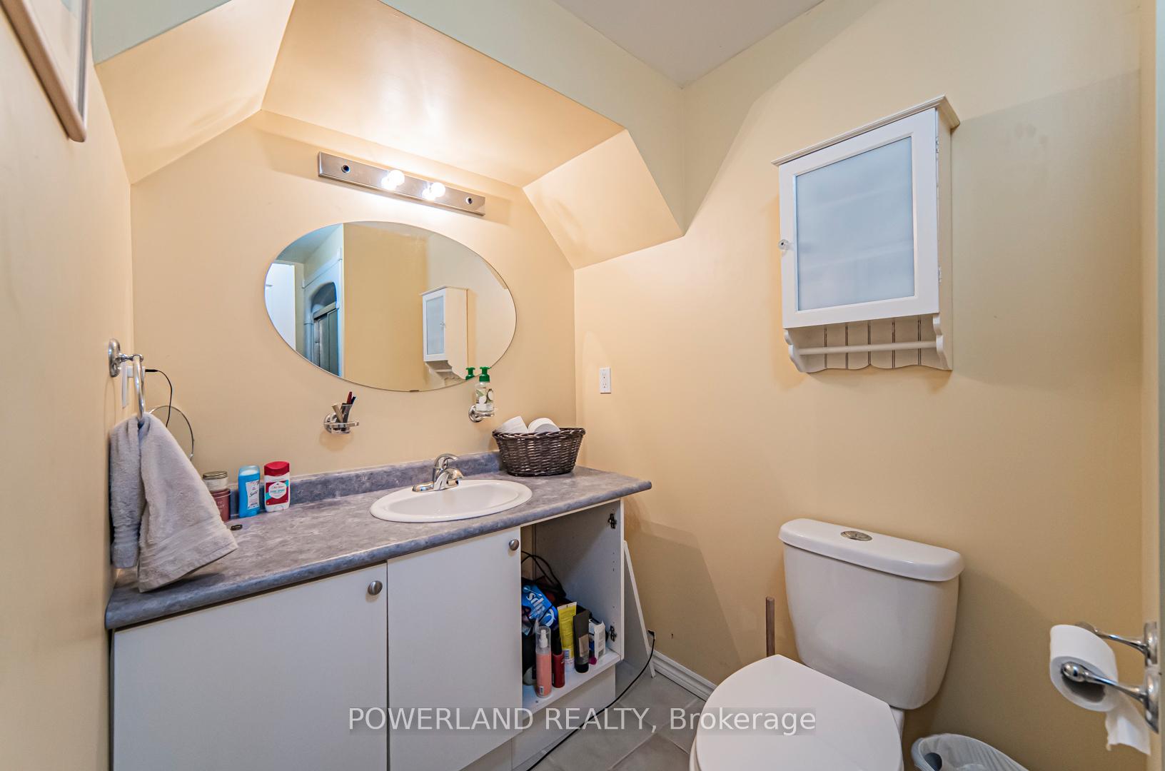 Photo 15 of Unit Basement, 23 Deerhorn Crescent, Aurora, Aurora Highlands — HOMEH