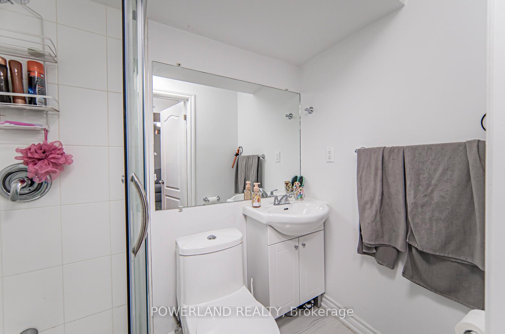 Photo 16 of Unit Basement, 23 Deerhorn Crescent, Aurora, Aurora Highlands — HOMEH