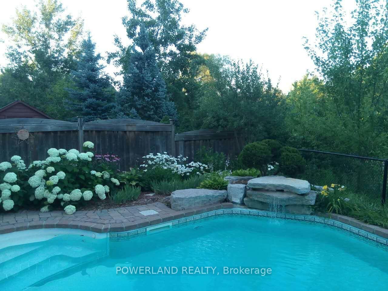 Photo 19 of Unit Basement, 23 Deerhorn Crescent, Aurora, Aurora Highlands — HOMEH