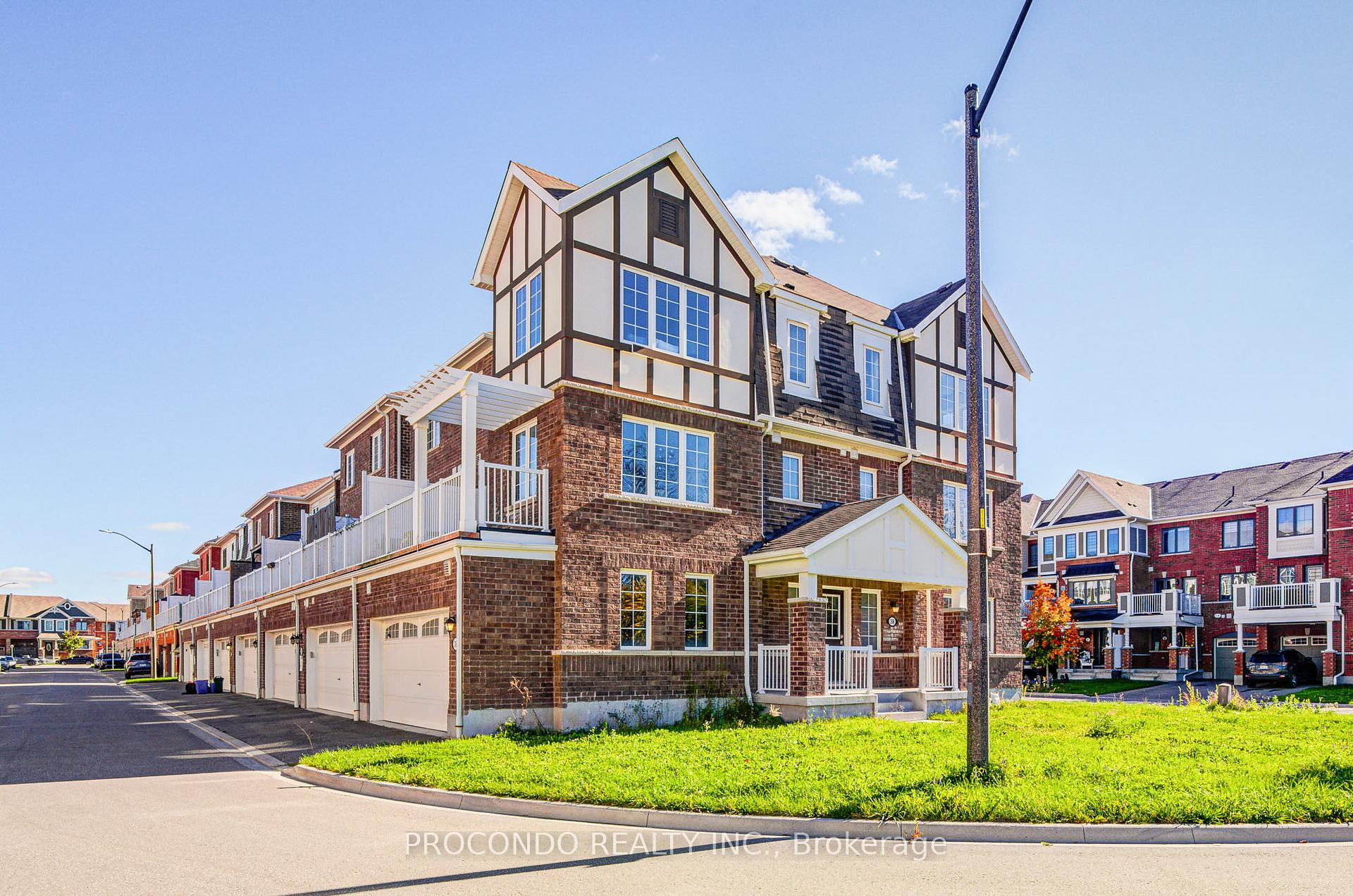 Photo 2 of 38 Bluegill Crescent, Whitby, Rural Whitby — HOMEH