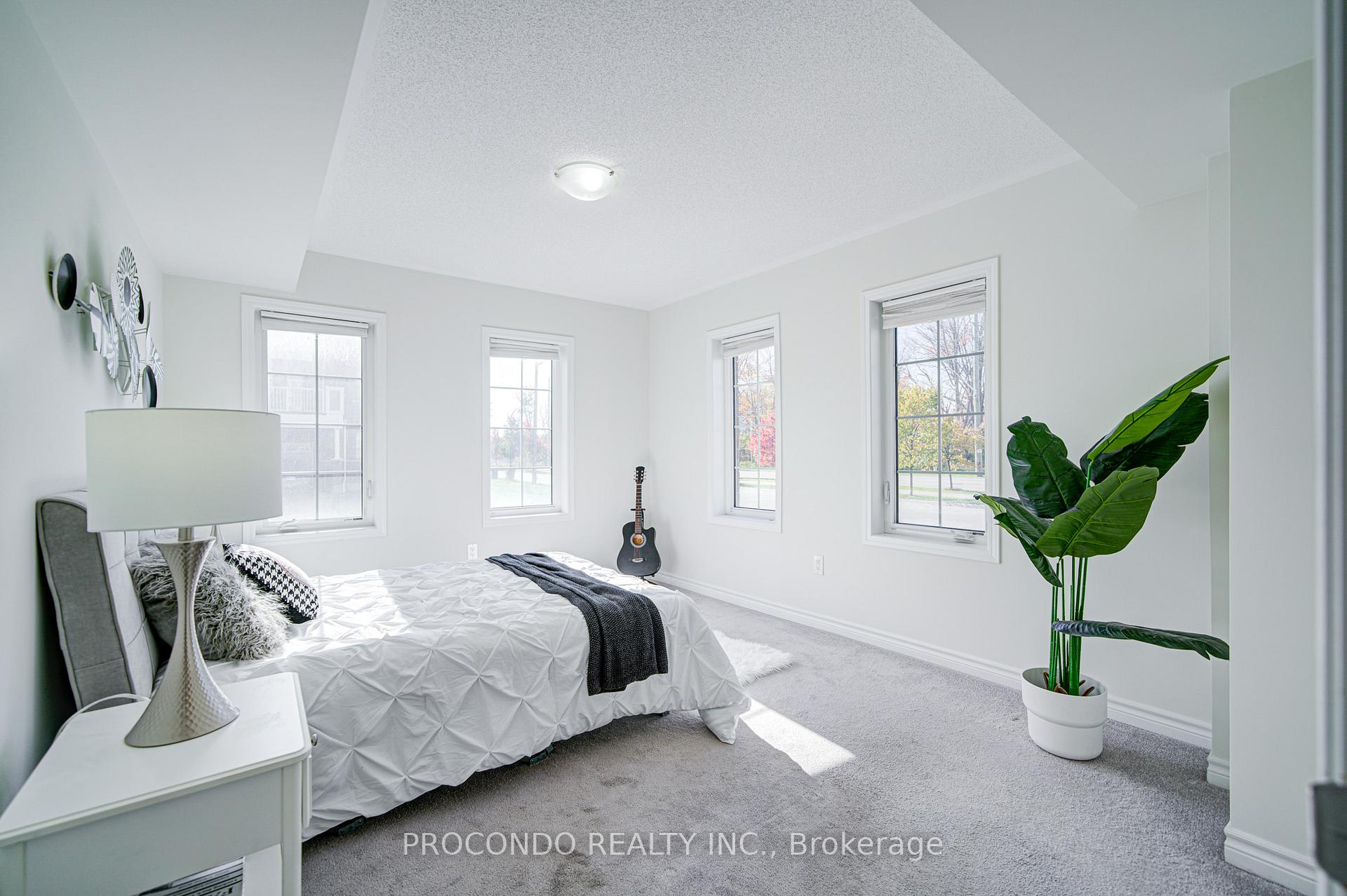 Photo 8 of 38 Bluegill Crescent, Whitby, Rural Whitby — HOMEH