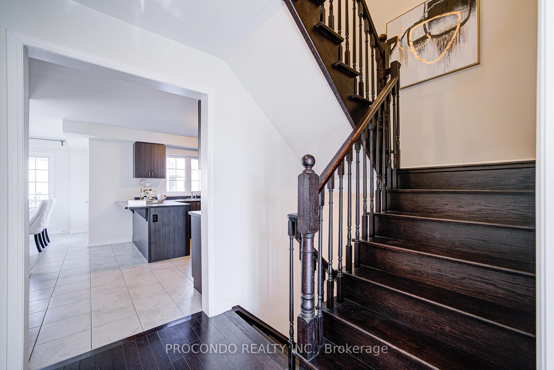 Photo 14 of 38 Bluegill Crescent, Whitby, Rural Whitby — HOMEH