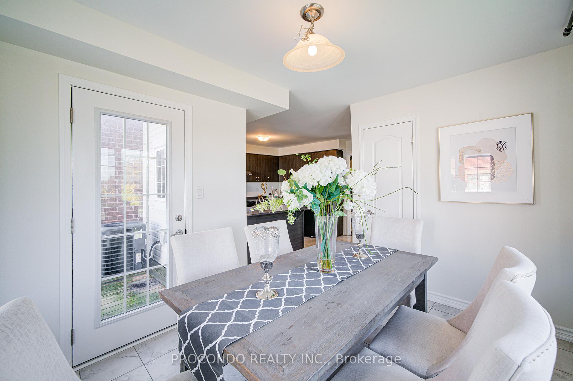 Photo 23 of 38 Bluegill Crescent, Whitby, Rural Whitby — HOMEH