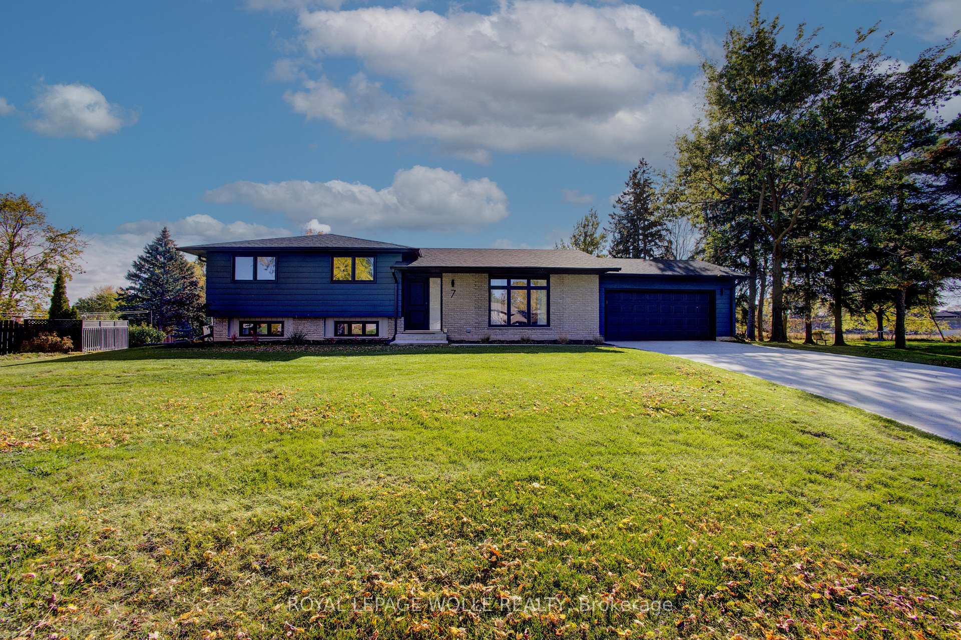 Photo 3 of 7 Trillium Court, Woolwich — HOMEH
