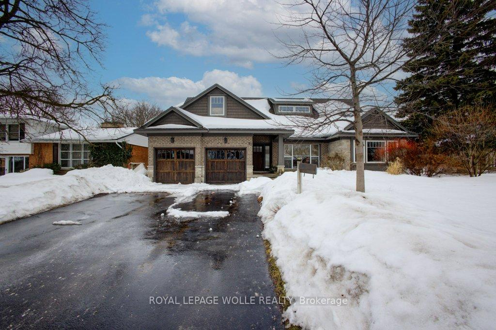 Photo 3 of 77 Leaside Place, Waterloo — HOMEH