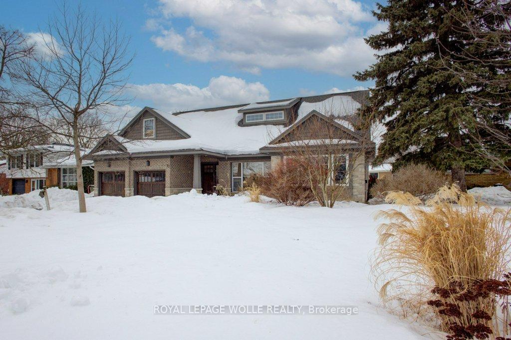 Photo 4 of 77 Leaside Place, Waterloo — HOMEH