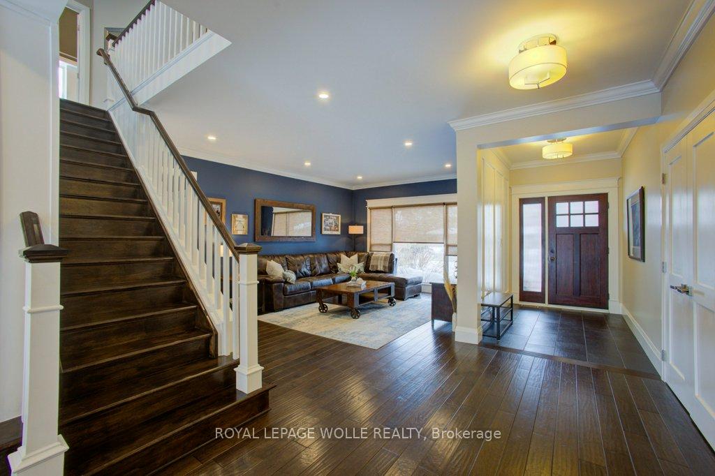 Photo 7 of 77 Leaside Place, Waterloo — HOMEH
