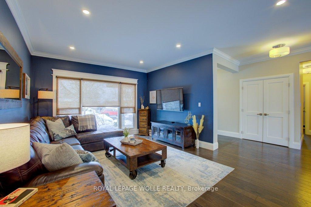 Photo 9 of 77 Leaside Place, Waterloo — HOMEH